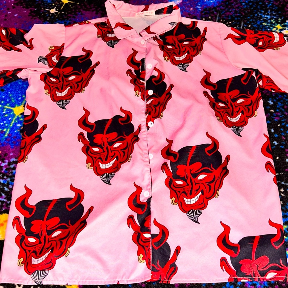 👹devil button down👹